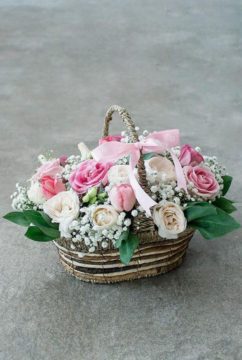 Zomers bruidsboeket met dahlia's